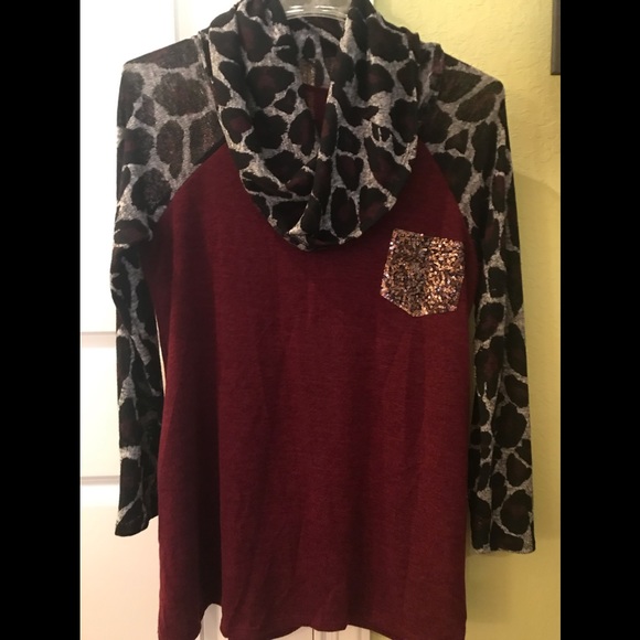 Sweater - Picture 1 of 3